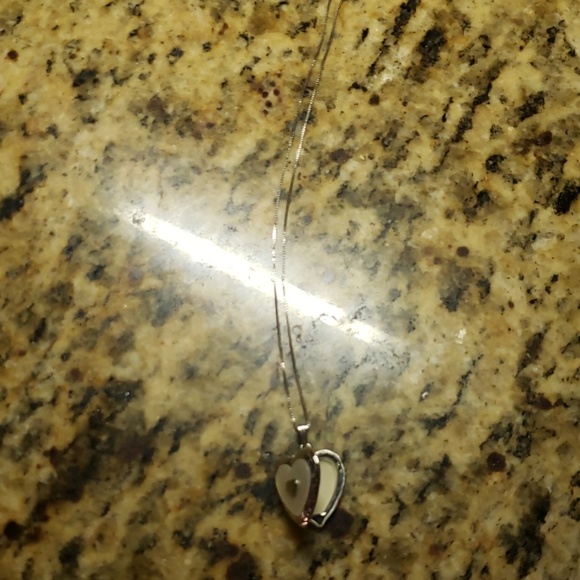 Zales necklace - Picture 3 of 3